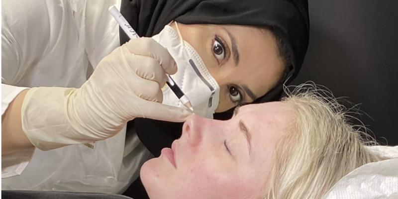 How Dr Yusra Performs Non-Surgical Rhinoplasty